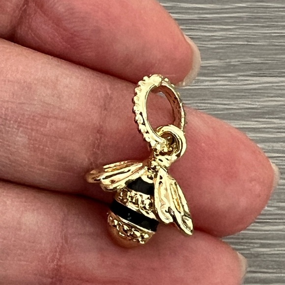 Gold plated bee charm, Bee hive collectors European beads, fits Pandora - Picture 1 of 5